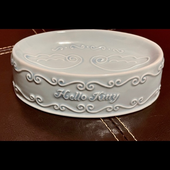 Hello Kitty Soap Dish - Picture 2 of 5
